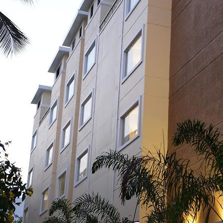 Blu Iris Hotel Chennai Ngoại thất bức ảnh
