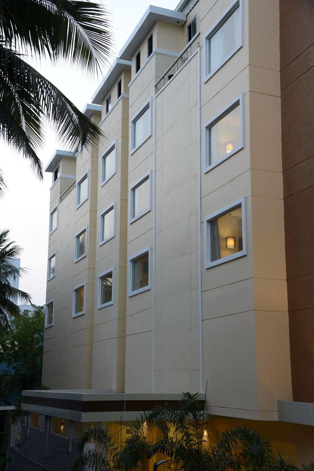 Blu Iris Hotel Chennai Ngoại thất bức ảnh